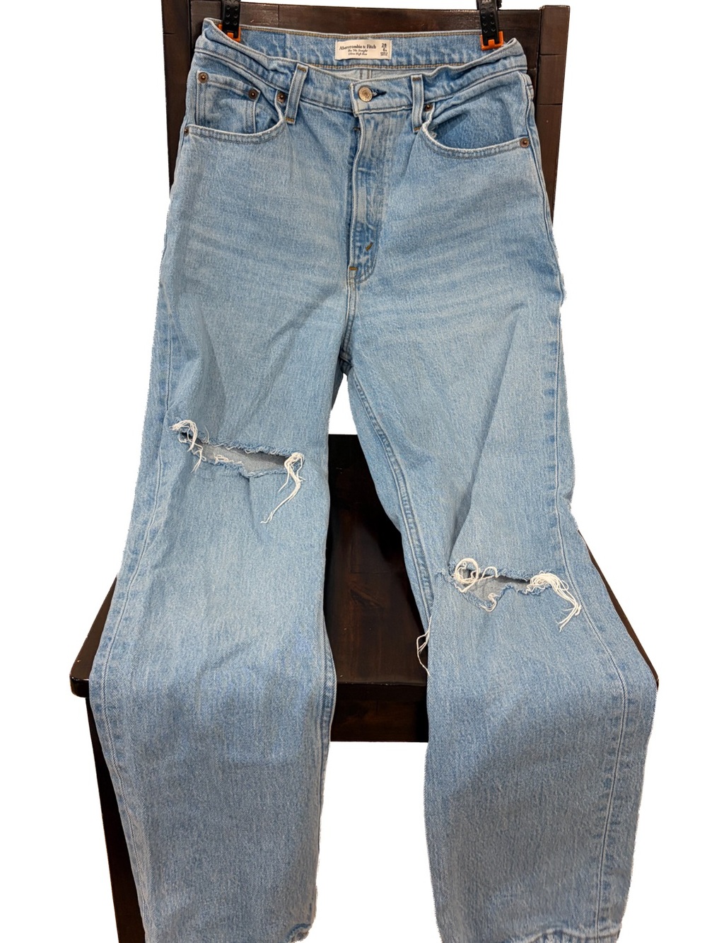 A&F 90s Straight Light Blue Distressed Women’s Jeans